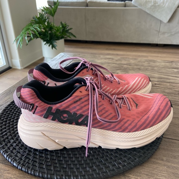 hoka rincon pink